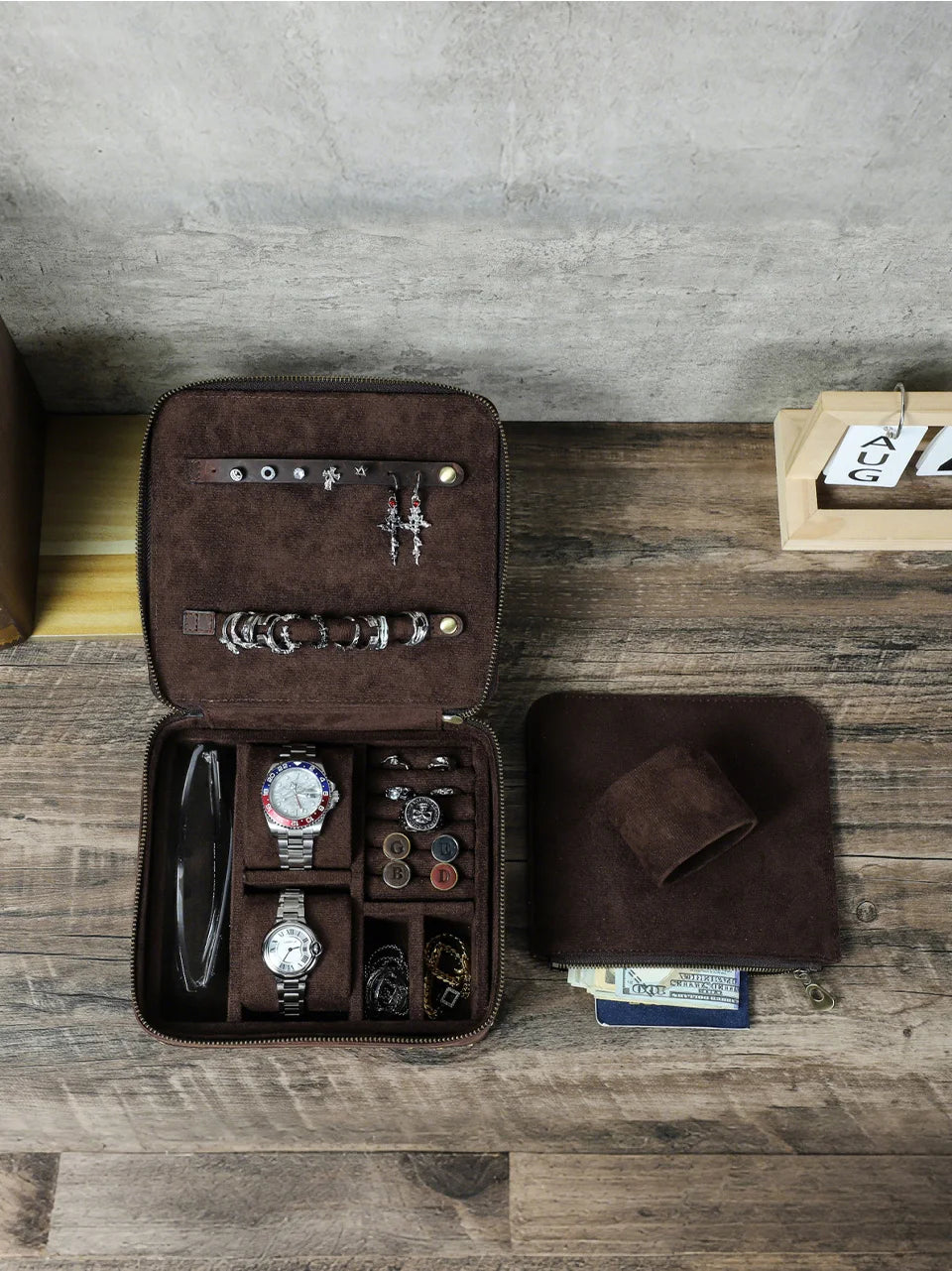 Premium Leather Watch Travel Vault